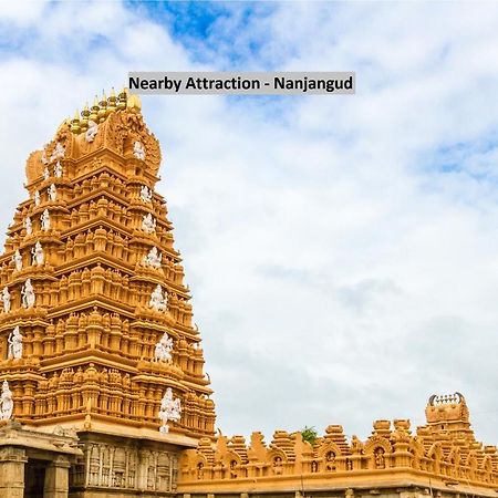 Oyo 22211 Shree Ankanatheshwara Residency Hotel Nanjangud Bagian luar foto