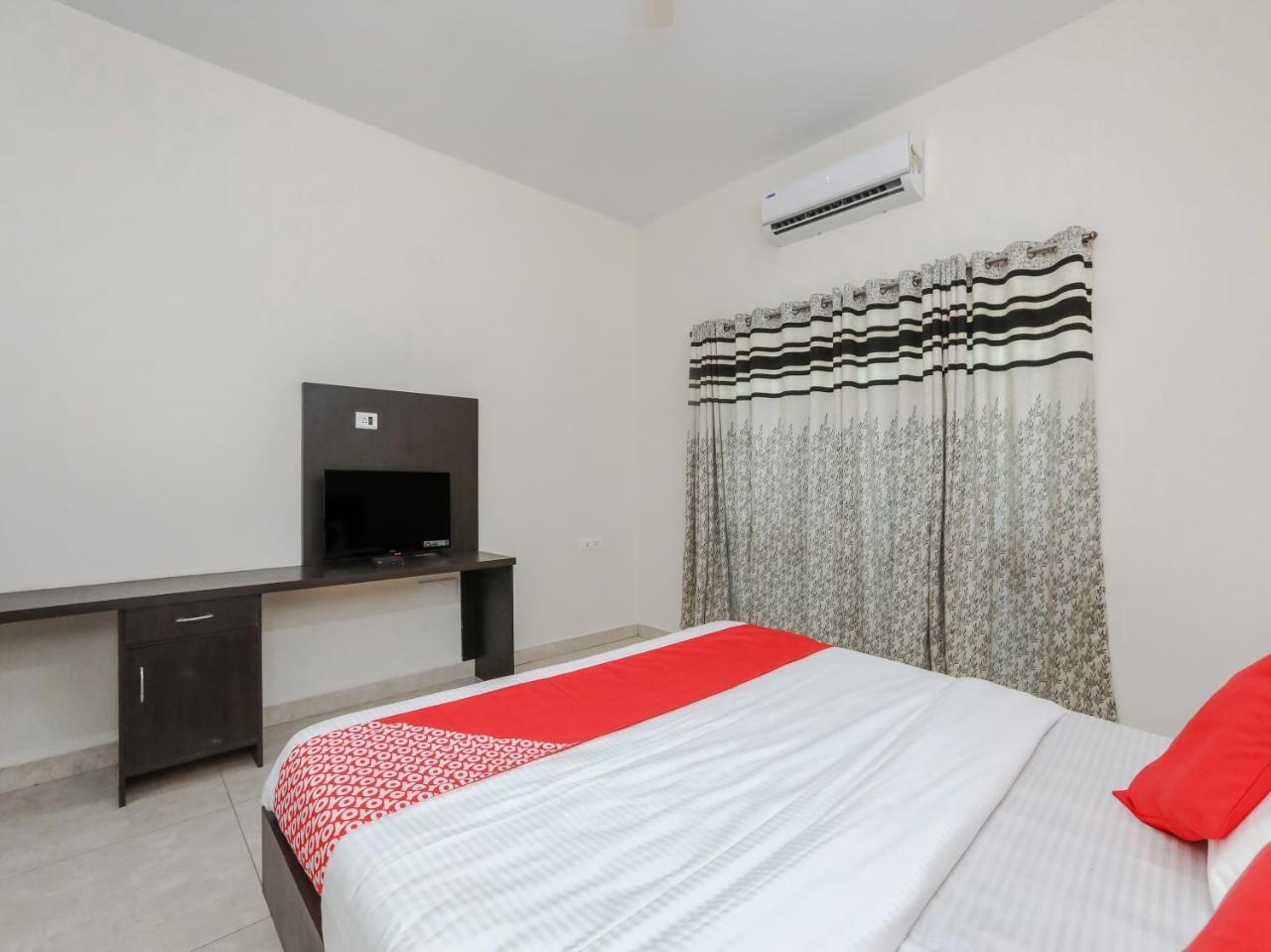 Oyo 22211 Shree Ankanatheshwara Residency Hotel Nanjangud Bagian luar foto